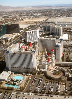 Las Vegas City in the Desert  Nic Oatridge 2019